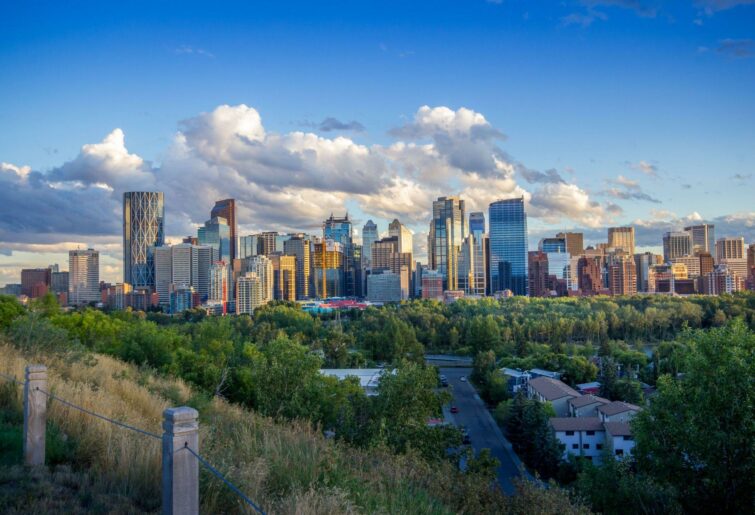 Discover Calgary: Mountains and Rodeos.