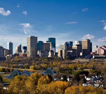 Khám phá thành phố Edmonton: Nơi nghệ thuật gặp gỡ thiên nhiên