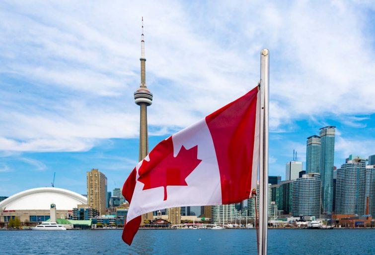 Những Điều Kiện Để Được Xin Visa Làm Việc Tại Canada