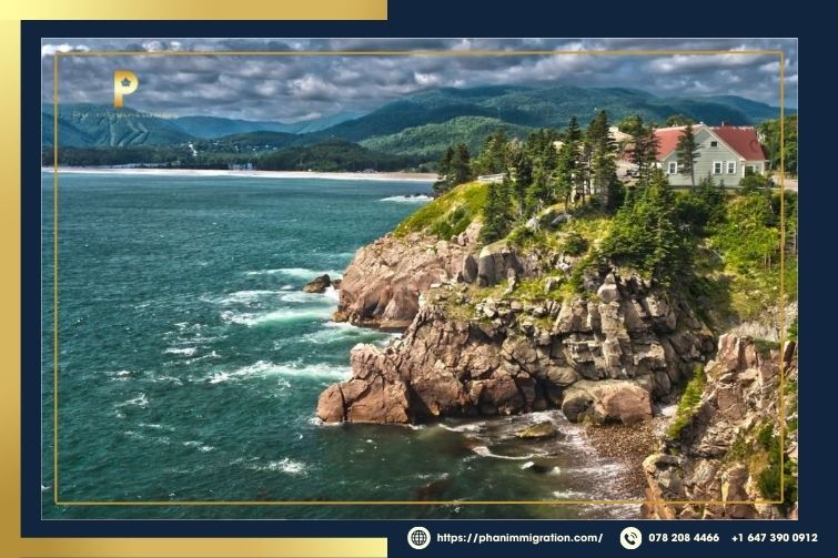 Nova Scotia giáp biển nên được mệnh danh là “sân chơi đại dương của Canada”